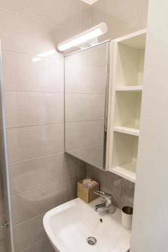 Metronia Guest House - image 3