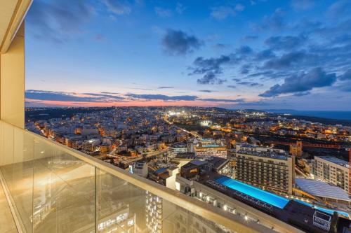20th Floor, Mercury tower, Saint Julianʼs