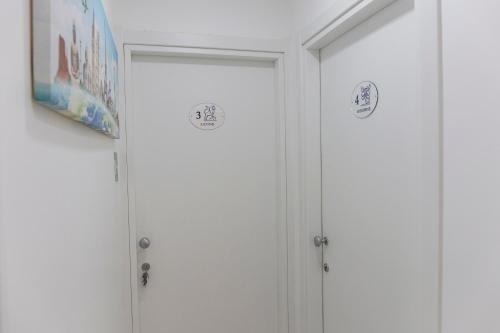 Metronia Guest House - image 5