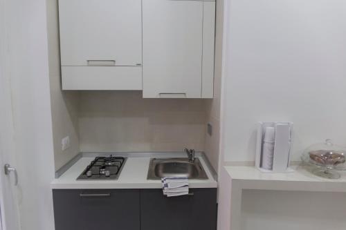 Metronia Guest House - image 12