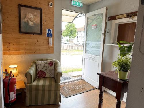 Charde Guest House - image 2
