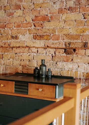 Exposed Brick Flat Finsbury Park - image 11