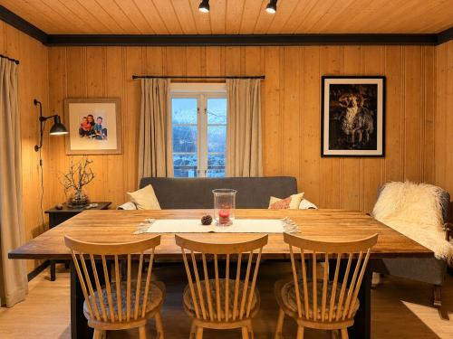 Iekārtas, Charming Cabin Near Hallingskarvet Ski Center, Cozy and Inviting! in Skoro