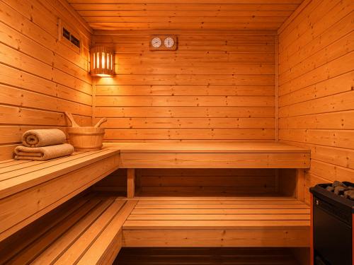 Sauna, Charming Cabin Near Hallingskarvet Ski Center, Cozy and Inviting! in Skoro