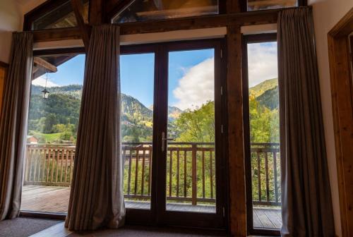 Balkons/terase, Top Floor Chalet Apartment in Saint-Jean-d'Aulps, Balcony in Le Biot