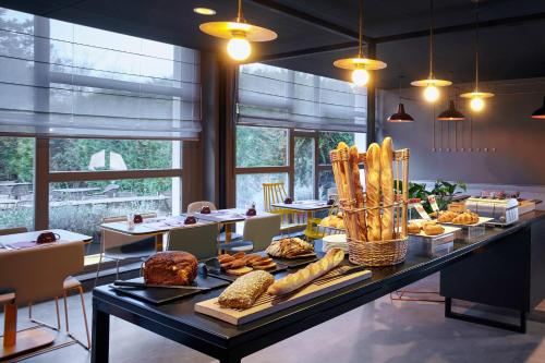 طعام و مشروبات, فندق ميركيور باريس سود ليه أوليس كورتابويوف (Hotel Mercure Paris Sud Les Ulis Courtaboeuf) in Les Ulis