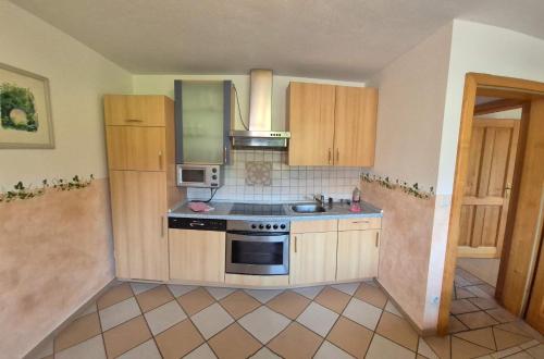 2 bedrooms, 3 beds