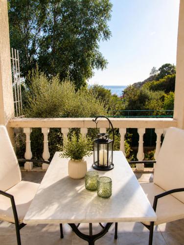 Alkyonis Apartments Room Type - Two-Bedroom Apartment - Split Level