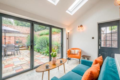 Iekārtas, 3 Bed in Wangford oc-hchurc in Uggeshall