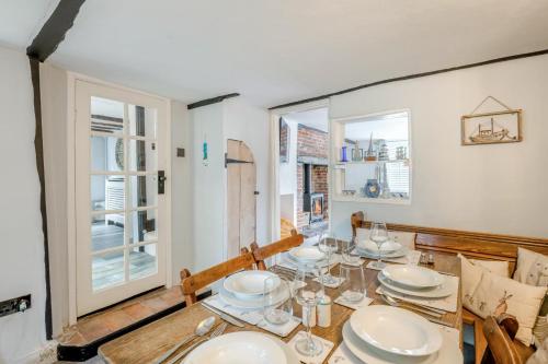 Iekārtas, 3 Bed in Wangford oc-hchurc in Uggeshall