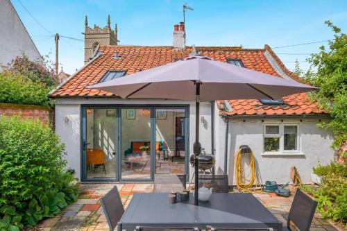 Iekārtas, 3 Bed in Wangford oc-hchurc in Uggeshall
