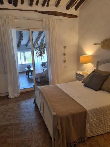 Casa Arriba Village House in Zarra in Zarra