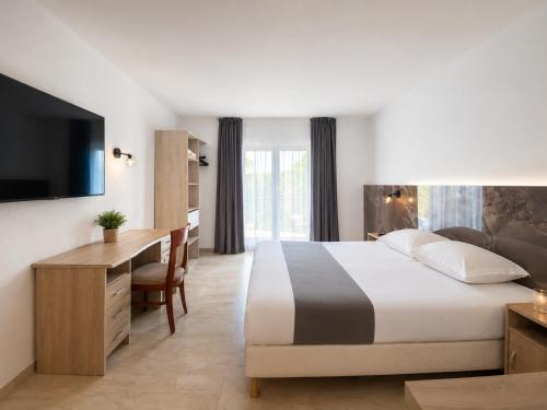Ariane Hôtel Fos sur Mer - Hôtel - Fos-sur-Mer