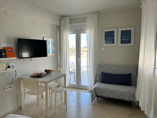 Castle & Sea View Apt 3