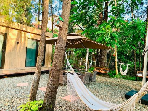 Bohemia, 50m to Beach, 2 Bedrooms, Sleeps 6-8