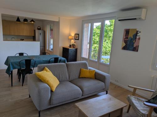 Appartement, proche Tram, 2 chambres