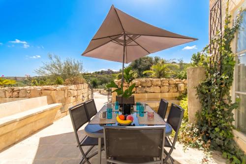 Pleasant stone house & jacuzzi St Martin - Happy Rentals, Mġarr