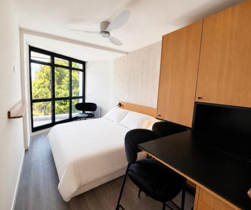 hotel photo