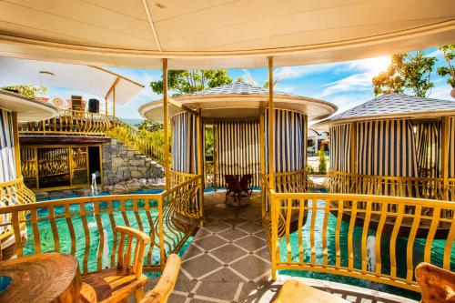 Balkons/terase, Golden Lagoon Swimming pool & Guesthouseas in Natakhtari