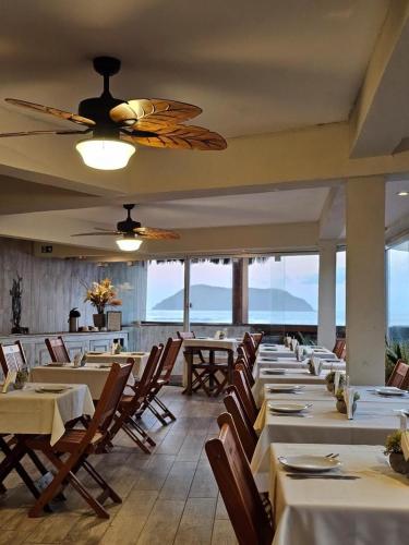 Restaurant, Juquehy La Plage Hotel in Sao Sebastiao (Sao Paulo)