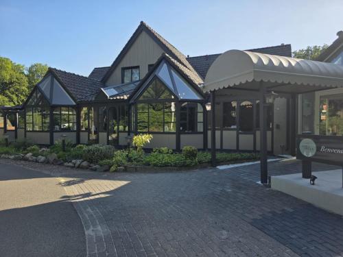 Exterior view of De Spaarbankhoeve
