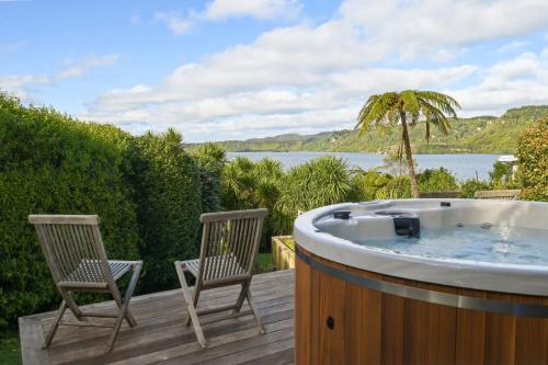 Boat Shed Bay - Stunning Lake Tarawera Views in 塔拉韋拉湖