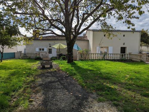 Charmant gîte avec jardin privatif et animaux acceptés - FR-1-653-155 gîte à louer Lagarde-sur-le-Né