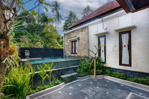 Kubu Kapas Bali - Bali