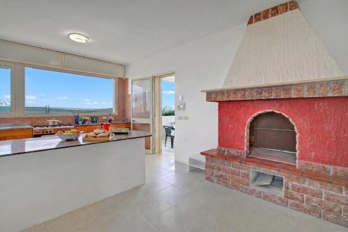 Létesítmények, Villa Dei Fanti - Beachfront Villa with Garden - Happy Rentals in Spiaggiabella