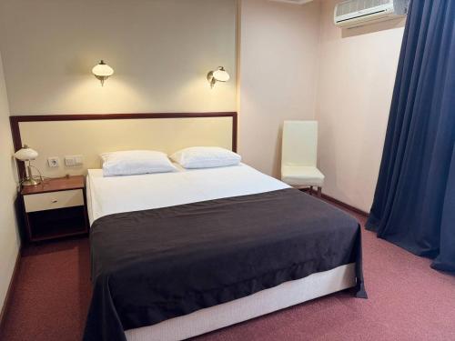 1 double bed