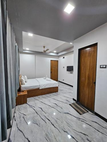1 queen bed