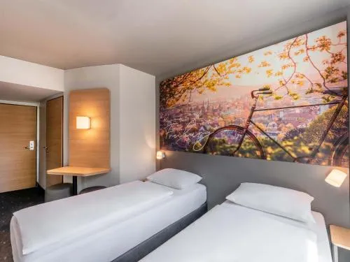 B&B HOTEL Freiburg-West in Freiburg im Breisgau, Deutschland