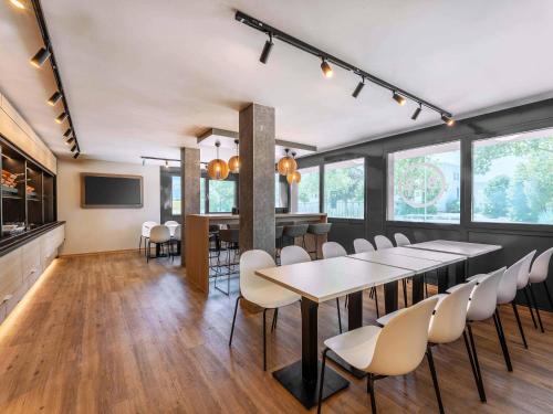 مطعم, B&B HOTEL Freiburg-West in فريبابج إم بريسجاو