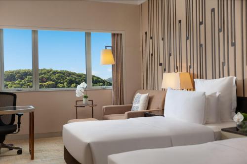 2 twin beds