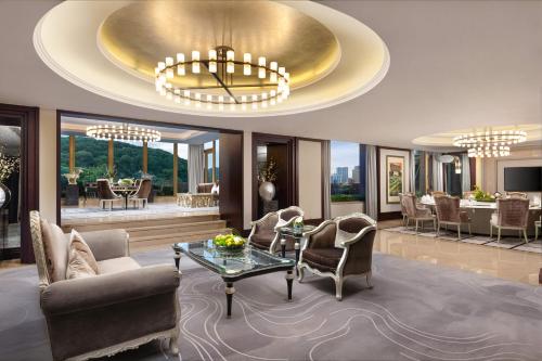 Yuyao Grand Pacific Hotel in Ningbo