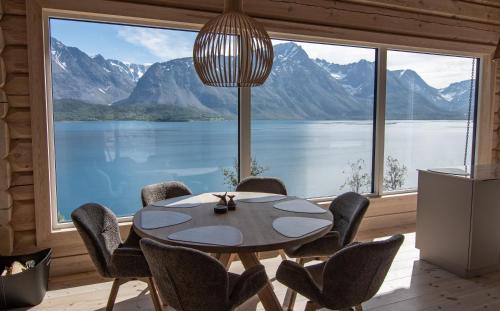 Surrounding environment, Sommarbukt Nordlys - Private Arctic Retreat near Tromsø in Lakselvbukt