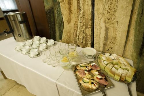 Hotel Krystal – Prague, PA