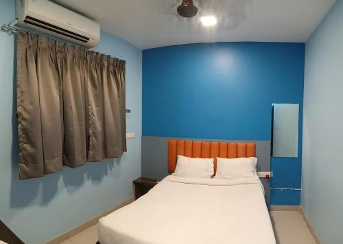 Hotel Everest Inn – Bombay/ Mumbai, KY