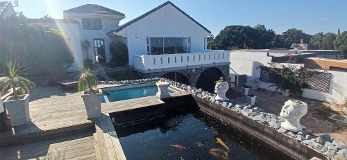Exterior view, Reef View BnB in Beacon Bay