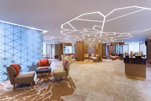 크라운 플라자 다카 굴샨 바이 IHG - 레스토랑
