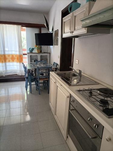 2 bedrooms, 3 beds