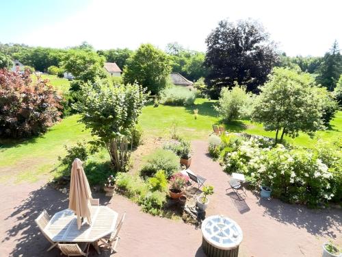 Exterior view, chambre d'hotes « Jolie futaie » in Cerilly
