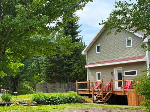 Waterfront Nature & Adventure - Lac Jeannot