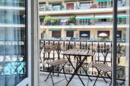 Balcony/terrace, Hotel Helvetique near Palais de Justice