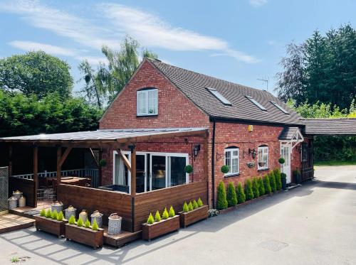 Adorable 2 bedroom countryside guesthouse - Kidderminster