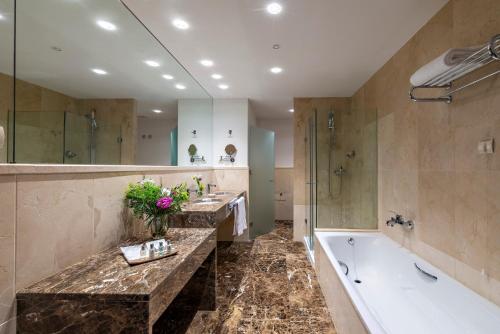 Suite, 2 bedrooms