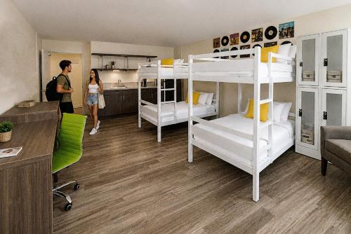 Bposhtels Nashville in Airport Area