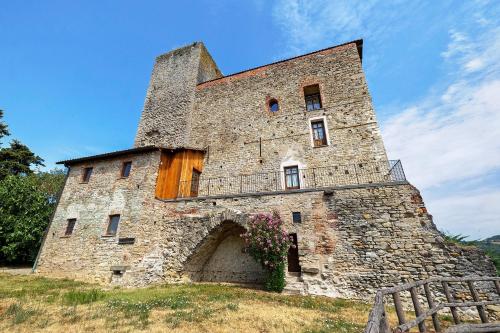 Castello Medioevale nel Monregalese in Niella Tanaro