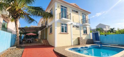 Charming villa in Flic en Flac with private pool - Mauritius Island Charming villa in Flic en Flac with private pool - Mauritius Island