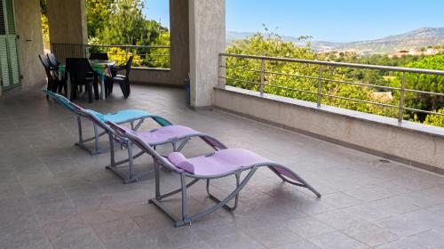 Maison Confortable Avec Vue Sur La Mer Et La Montagne A Oletta. - Oletta